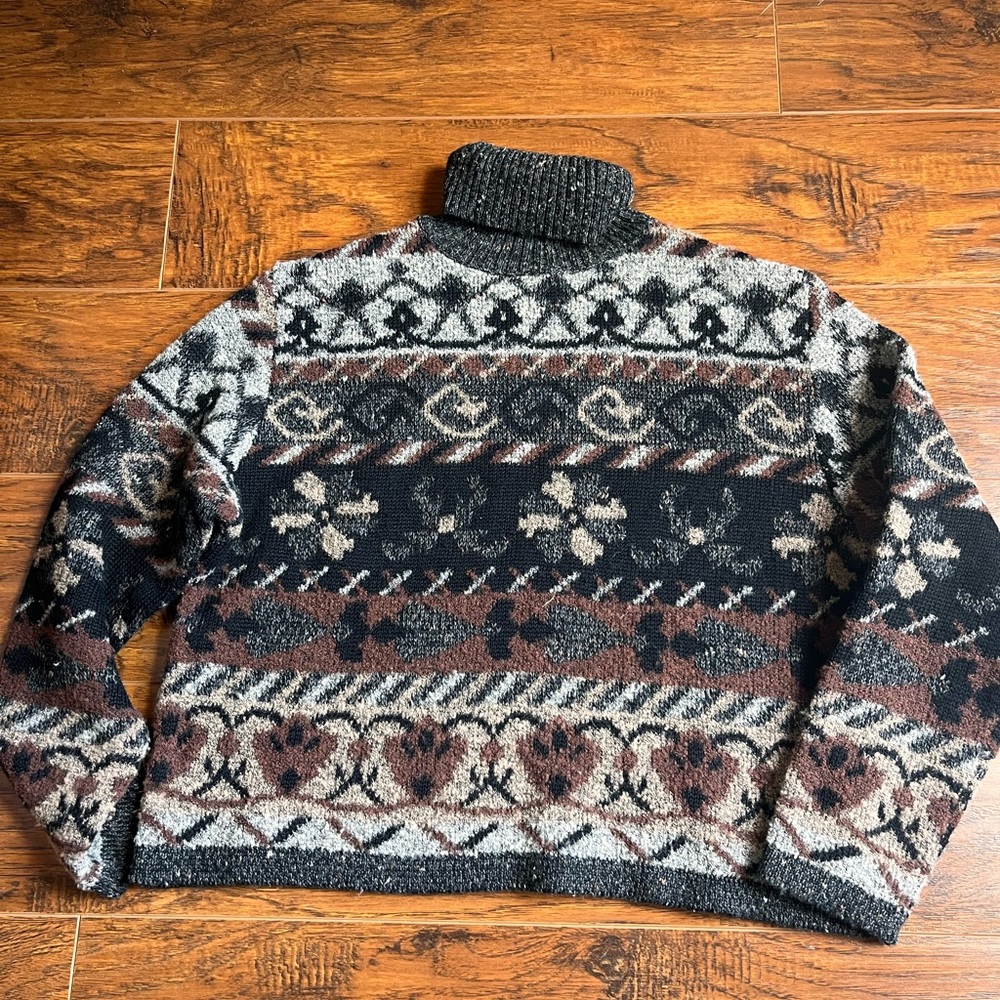 ✨Vintage Women’s Sweater ✨